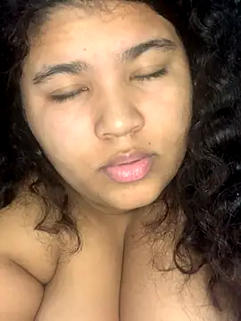 KittyLoroi online show from November 21, 12:45 am