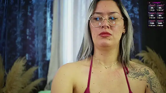 isaibanez online show from December 18, 1:27 pm