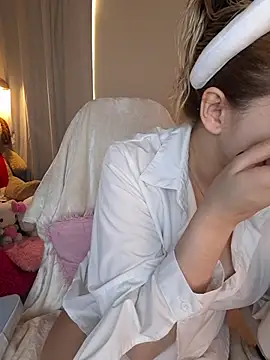 NaomiShimizu online show from May 17, 9:03 pm