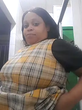 THESHORTQUEEN online show from October 22, 1:54 am