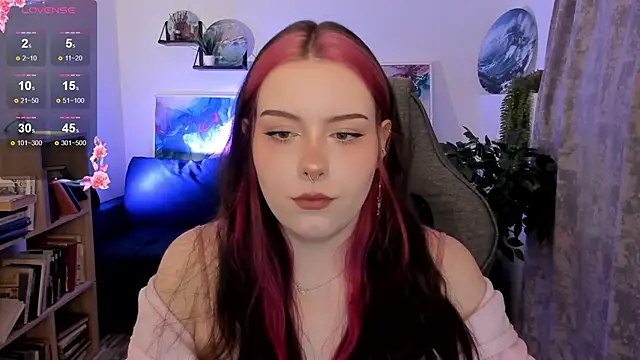 CoralineKeyns online show from April 10, 6:30 am