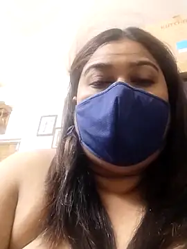 indianlisa5 online show from May 18, 7:42 pm