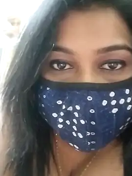 indianlisa5 online show from February 3, 8:12 pm