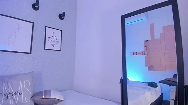 Natasha harper online show from April 8, 1:02 pm