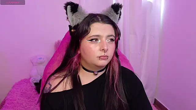 Sachi Meow online show from May 3, 5:49 pm