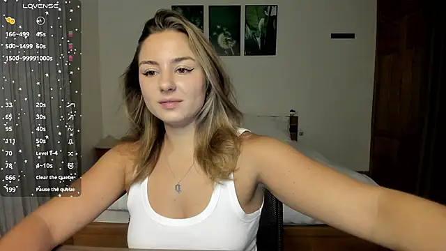 ThreeshaWhite online show from May 26, 1:05 am