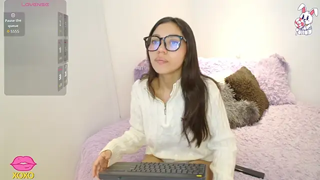 Maiaa evans online show from April 6, 4:57 am