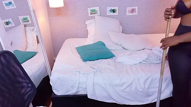 kiara evanss online show from October 25, 8:37 pm