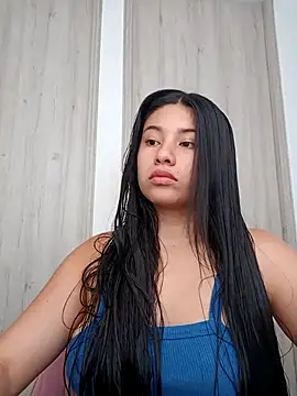 tara20  online show from November 20, 3:46 pm