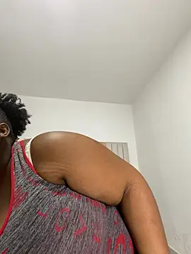Breisy bigboobs online show from May 13, 7:08 pm