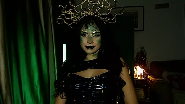 Snapshot of MistressKaterina chatting on October 21, 8:35 pm MistressKaterina online show from October 21, 8:35 pm