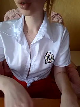 Snapshot of Elza_kom chatting on September 26, 3:15 am Elza kom online show from September 26, 3:15 am