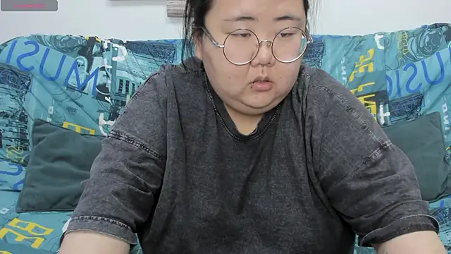 Nadine asian online show from December 5, 8:03 am