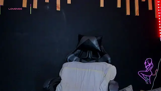 izyzys baker online show from February 20, 6:26 am