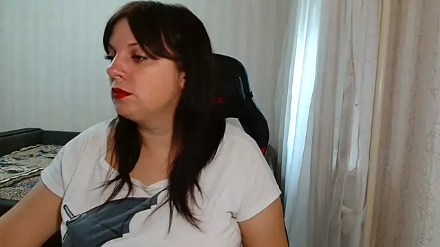 Jane Luste online show from April 14, 9:20 am