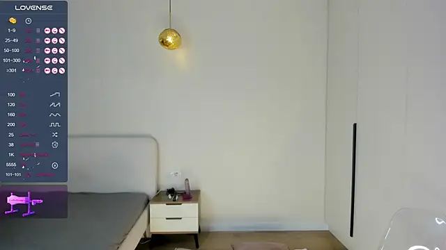 Lee yoo online show from April 6, 12:10 am