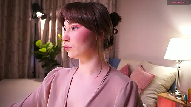 askaudrey  online show from February 22, 2:07 pm