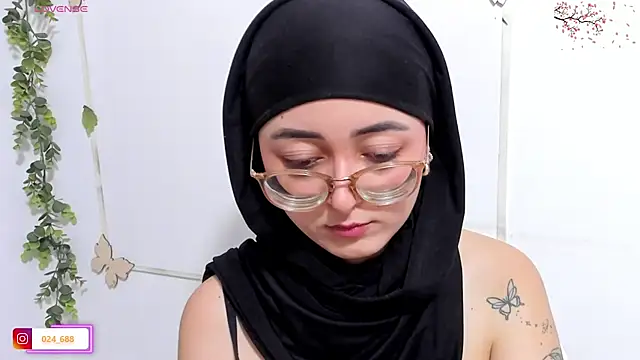 aysel elid online show from May 16, 10:09 pm