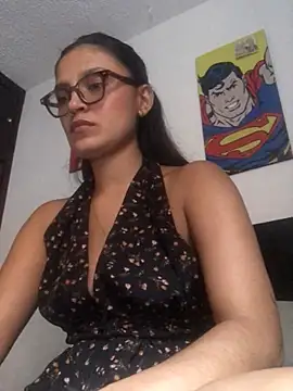 Gia Mazzon online show from April 30, 9:19 pm