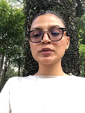 Gia Mazzon online show from May 4, 3:49 pm