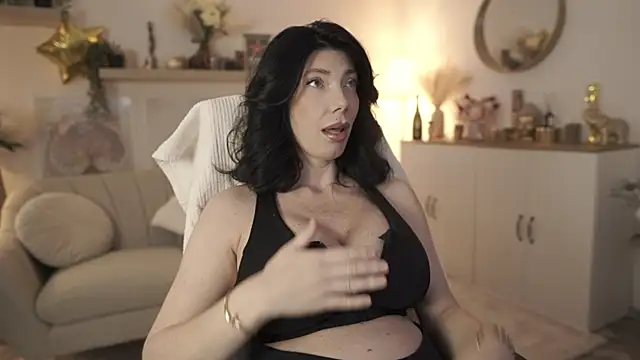 ViviRuth online show from November 1, 7:45 am