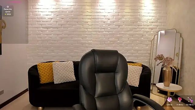 SussanElliot online show from October 19, 11:01 am