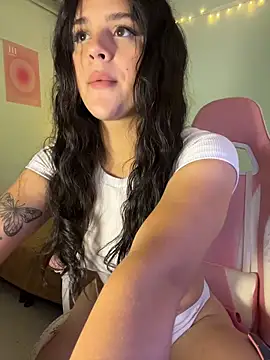 violet-333 online show from February 13, 2:30 pm