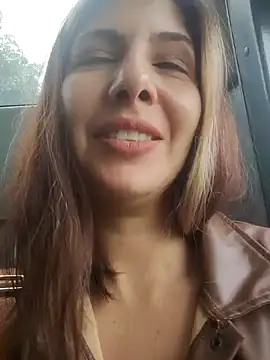 scarlett moore online show from April 29, 5:30 pm