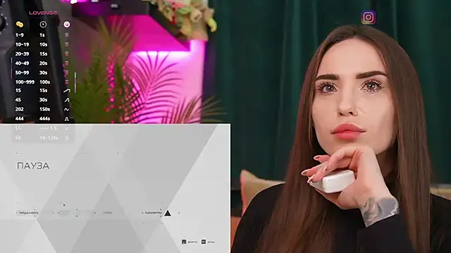 BabyYoda- online show from November 17, 9:59 pm