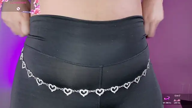 foxxy-lov3 online show from May 26, 1:43 pm