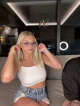 SexOnMyLvL online show from May 19, 8:27 pm