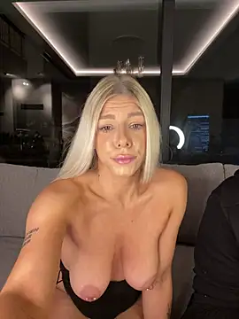 SexOnMyLvL online show from May 2, 9:18 pm