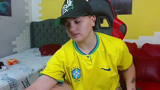 isabeautyx19 online show from February 10, 3:09 am