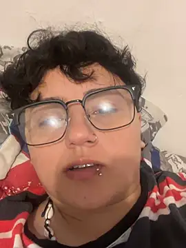 isabeautyx19 online show from May 24, 2:32 am
