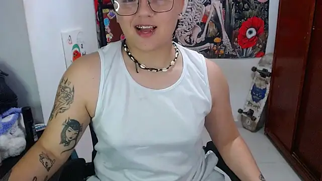 isabeautyx19 online show from May 10, 5:09 am