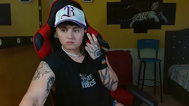 isabeautyx19 online show from November 21, 4:36 am