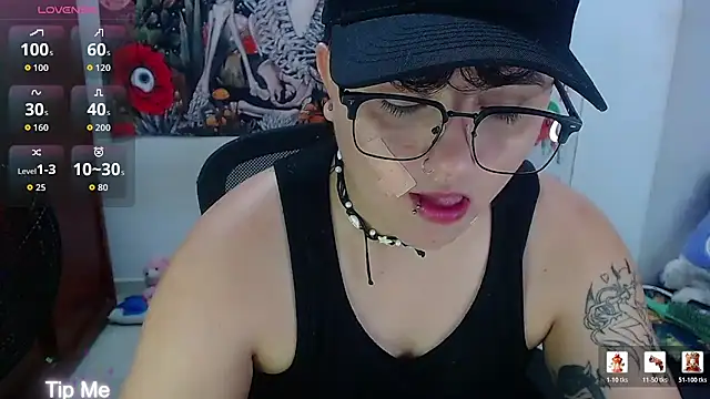 isabeautyx19 online show from May 25, 3:11 pm