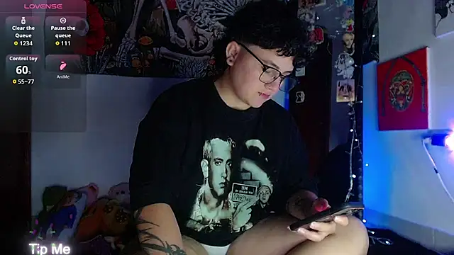 isabeautyx19 online show from May 21, 3:26 am