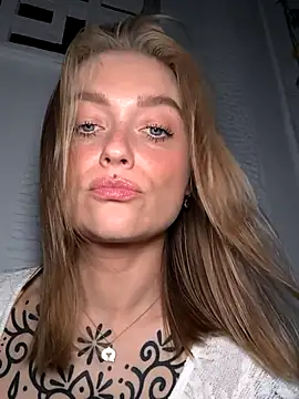 Goldloeckchen159 online show from May 24, 5:56 pm