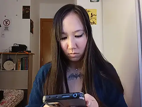 Japabaixinha online show from May 18, 4:07 am