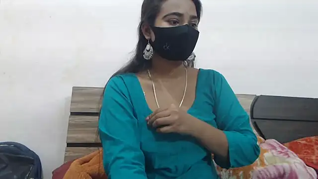 wildbabes online show from May 6, 6:12 pm