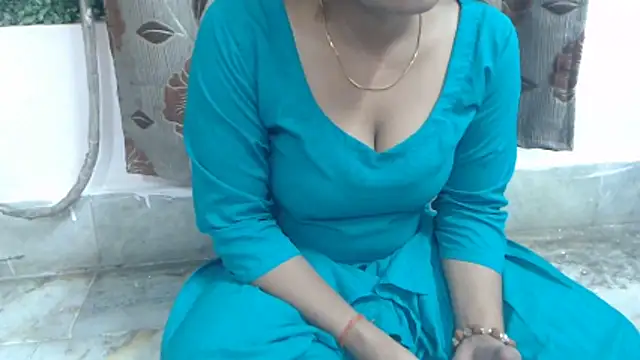 wildbabes online show from May 19, 6:04 pm
