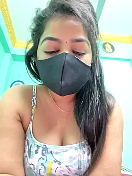 Monalisa Singh online show from February 17, 6:07 pm