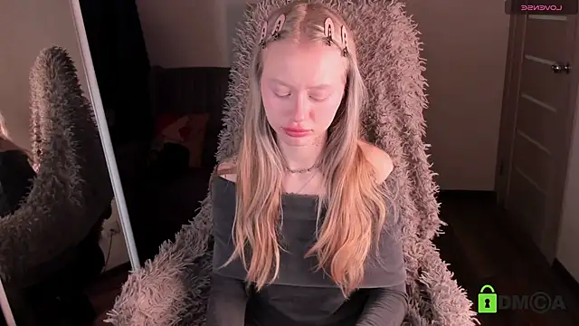 MalenaErnman online show from February 20, 10:39 am