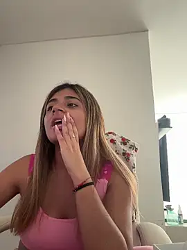 pamell col online show from November 12, 1:42 pm