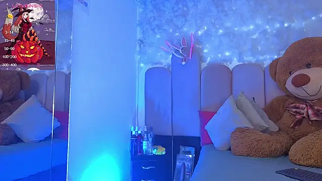 puca ebony online show from October 21, 7:51 pm