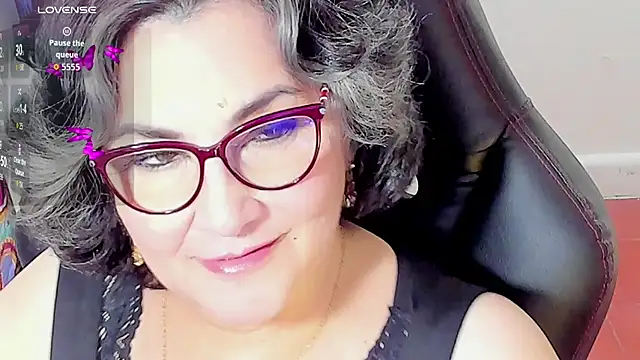 cataleya mom online show from October 13, 8:06 am