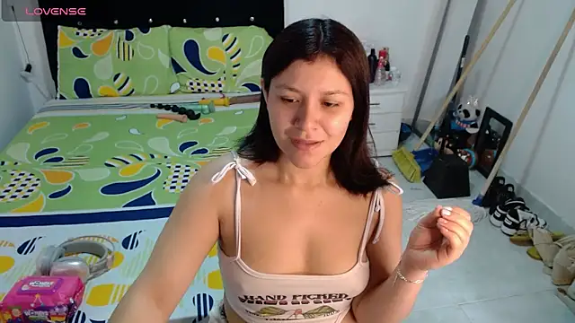 soniafuckboobs online show from May 22, 12:47 pm
