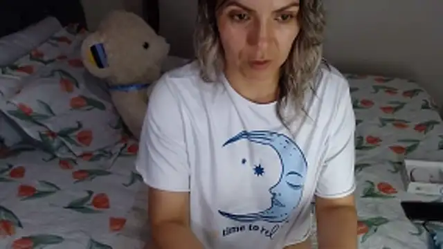 Chantal hott online show from May 10, 9:39 pm