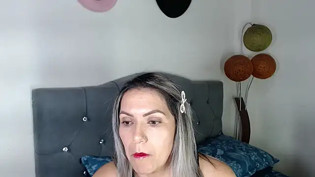 Chantal hott online show from May 7, 6:33 pm
